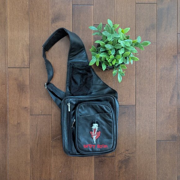 BETTY BOOP LEATHER VINTAGE CROSSBODY BACKPACK - Picture 1 of 3